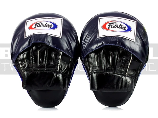 FMV9-fairtex-tarcze-ultimate-contoured-black-blue-3.jpg