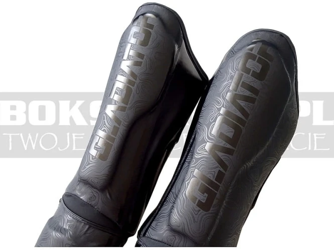G89-gladiator-ochraniacz-goleni-black-panther-black-matt-pu-7.jpg