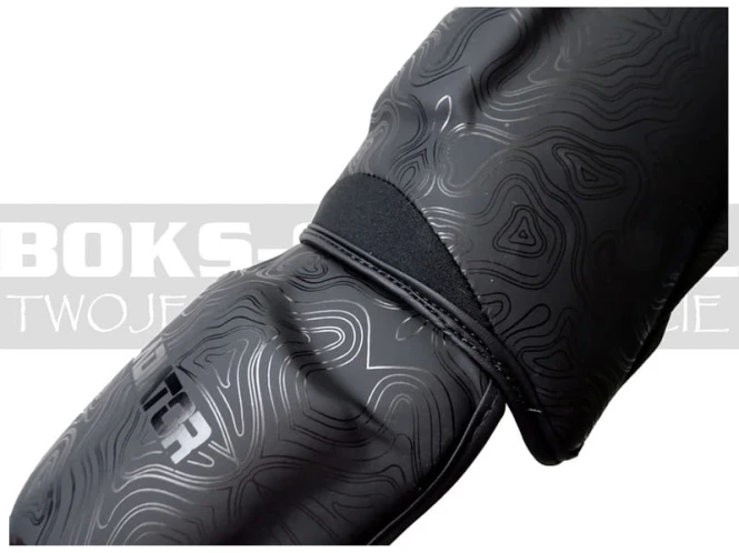 G89-gladiator-ochraniacz-goleni-black-panther-black-matt-pu-9.jpg