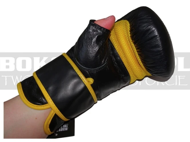 010355-beltor-punch-black-7.jpg
