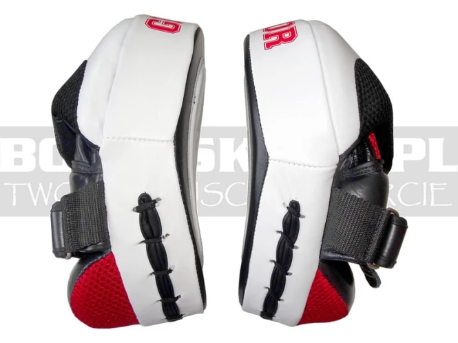 gladiator-focus-mitts-leader-black-white-3.jpg