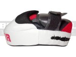 gladiator-focus-mitts-leader-black-white-5.jpg