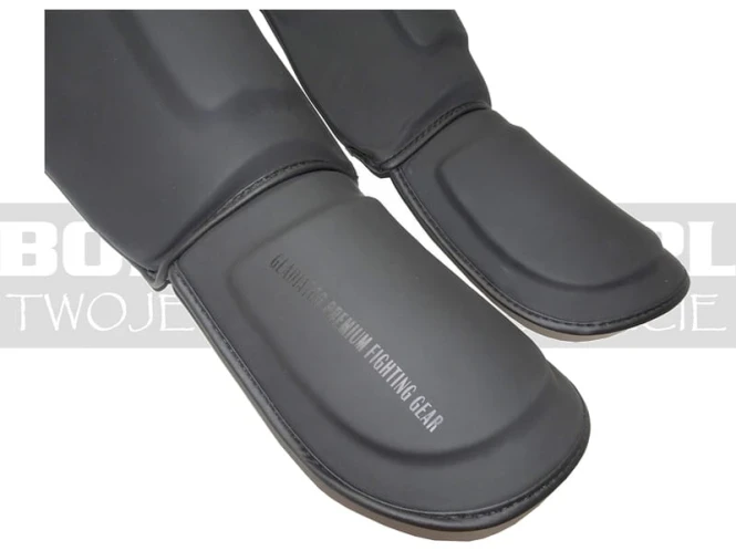 N1659-gladiator-ochraniacz-goleni-modern-black-matt-pu-6.jpg