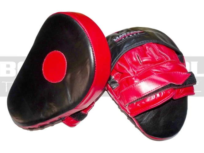 LZ-3-masters-focus-mitt-black-red-4.jpg