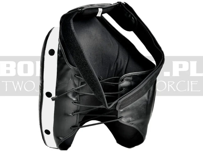 TP3-fairtex-ochraniacze-uda-black-white-3.jpg